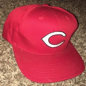 Cincinnati reds SnapBack red vintage style